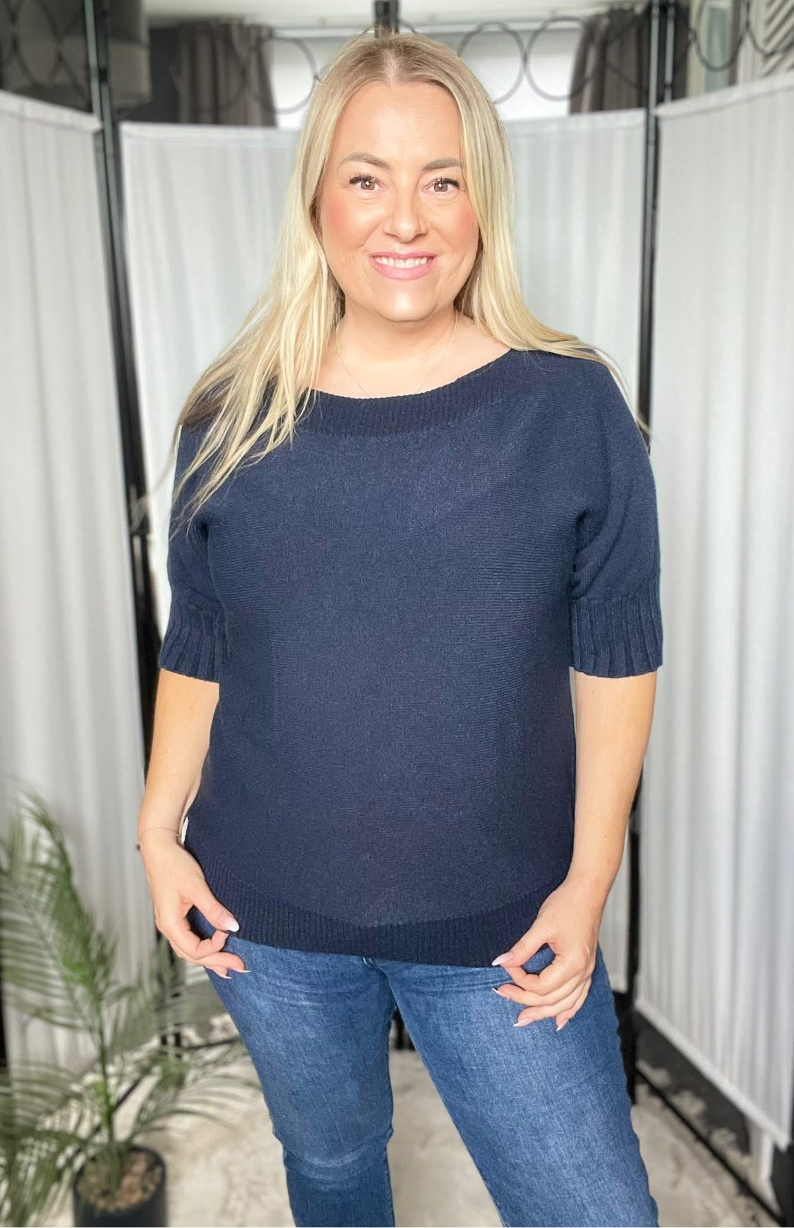 THE BILLIE SHORT SLEEVE JUMPER - NAVY