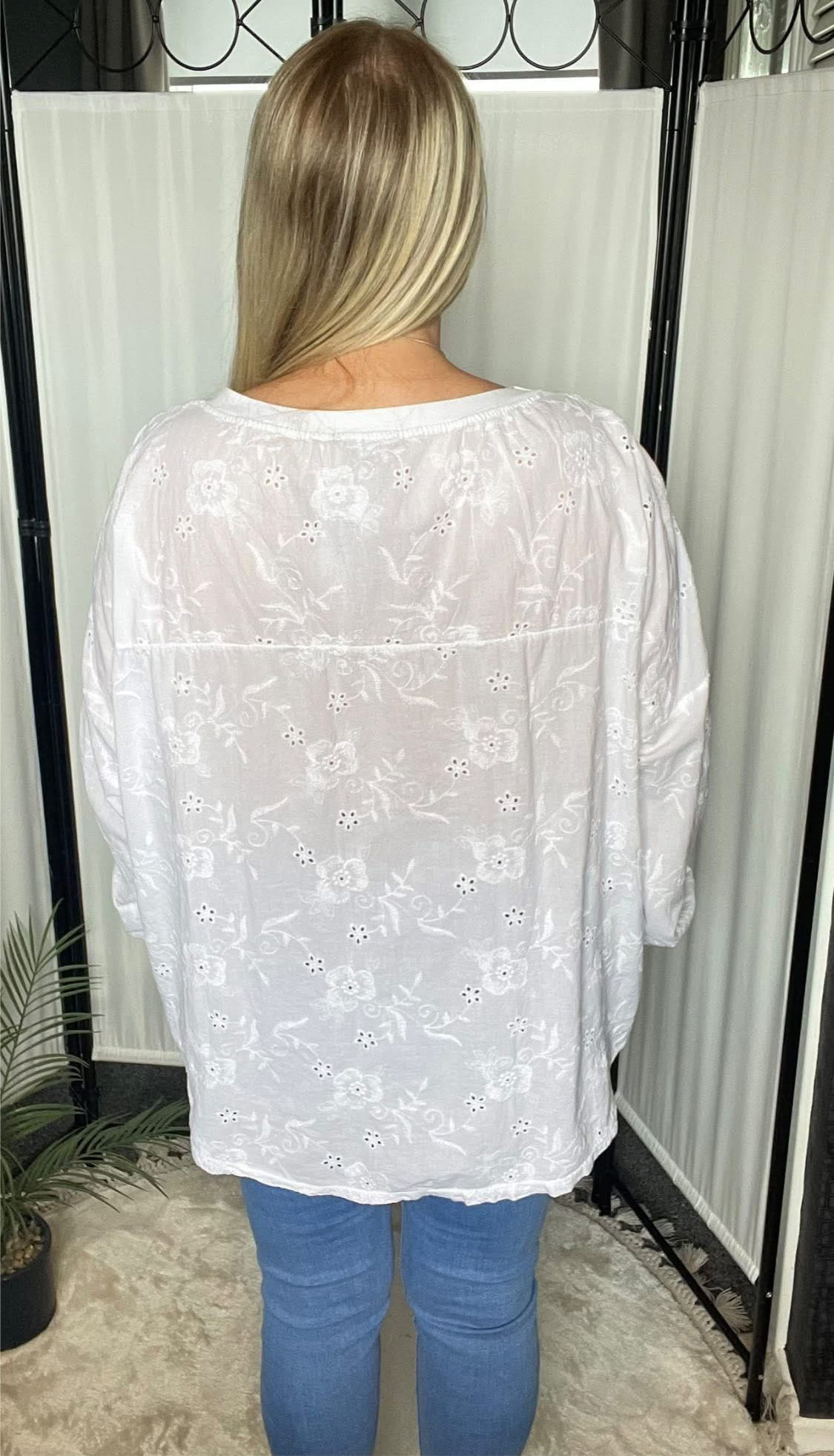 THE NADIA EMBROIDERED TOP - WHITE