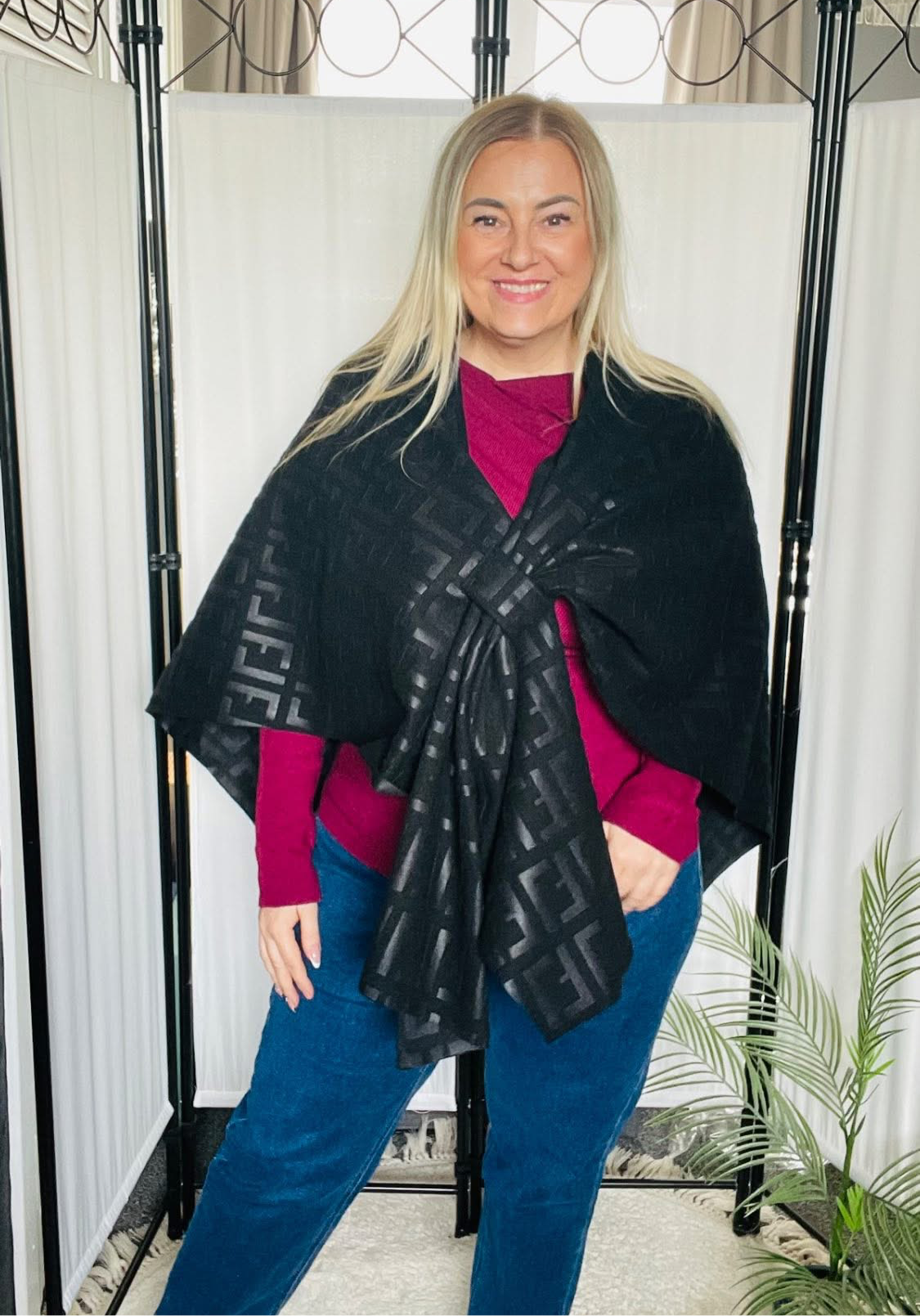 THE EBONY EMBOSSED CAPE - BLACK