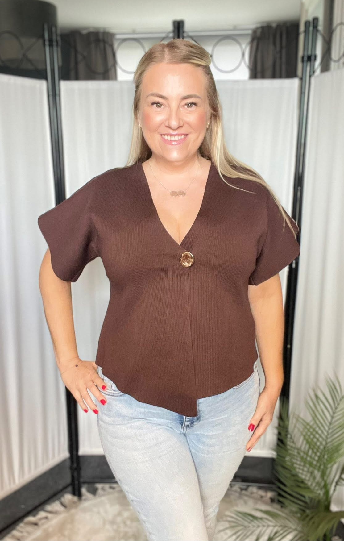 THE ANDRADA GOLD BUTTON TOP - BROWN