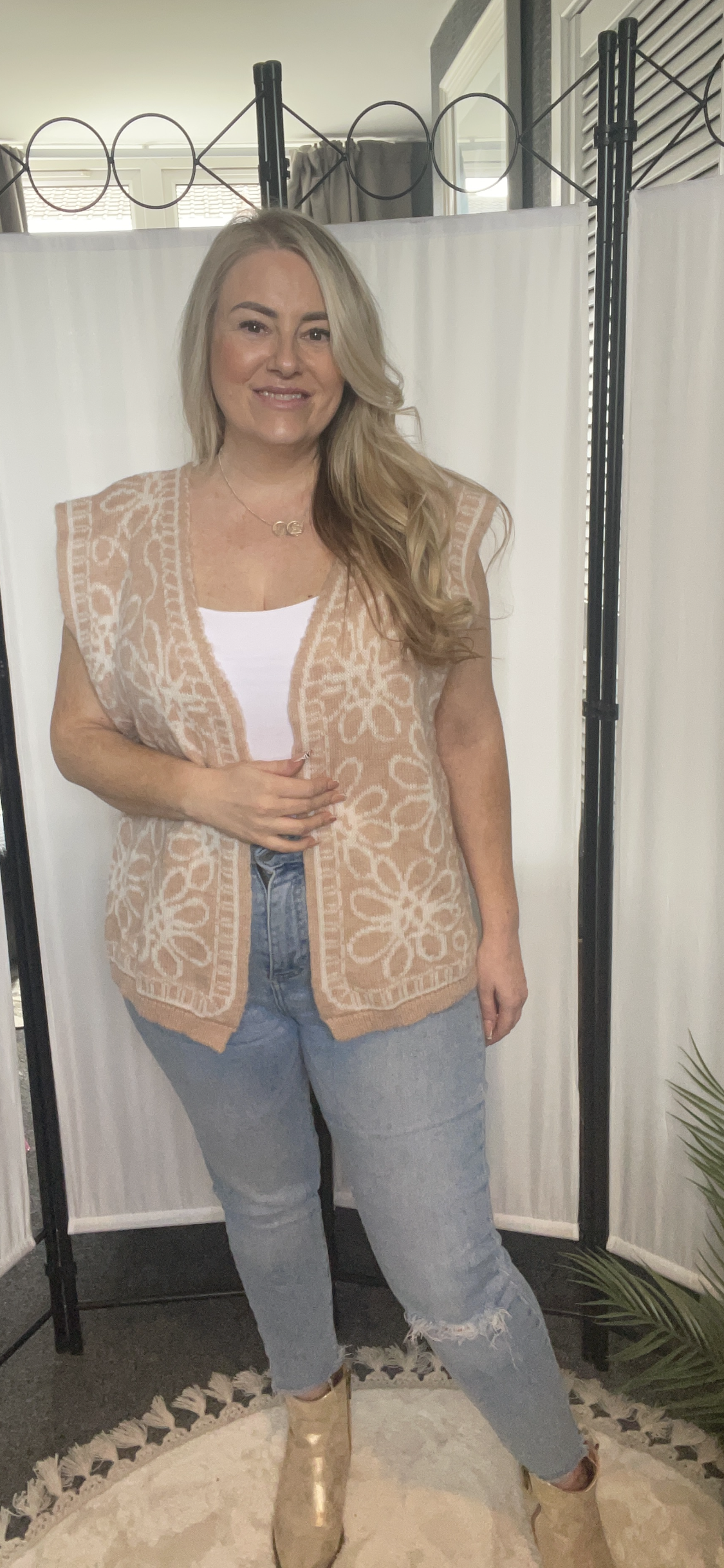 THE CASSIDY WAISTCOAT - BEIGE
