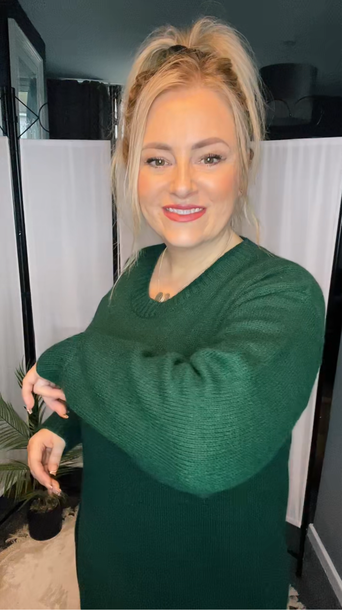 THE JENNA LONG JUMPER DRESS - BOTTLE GREEN