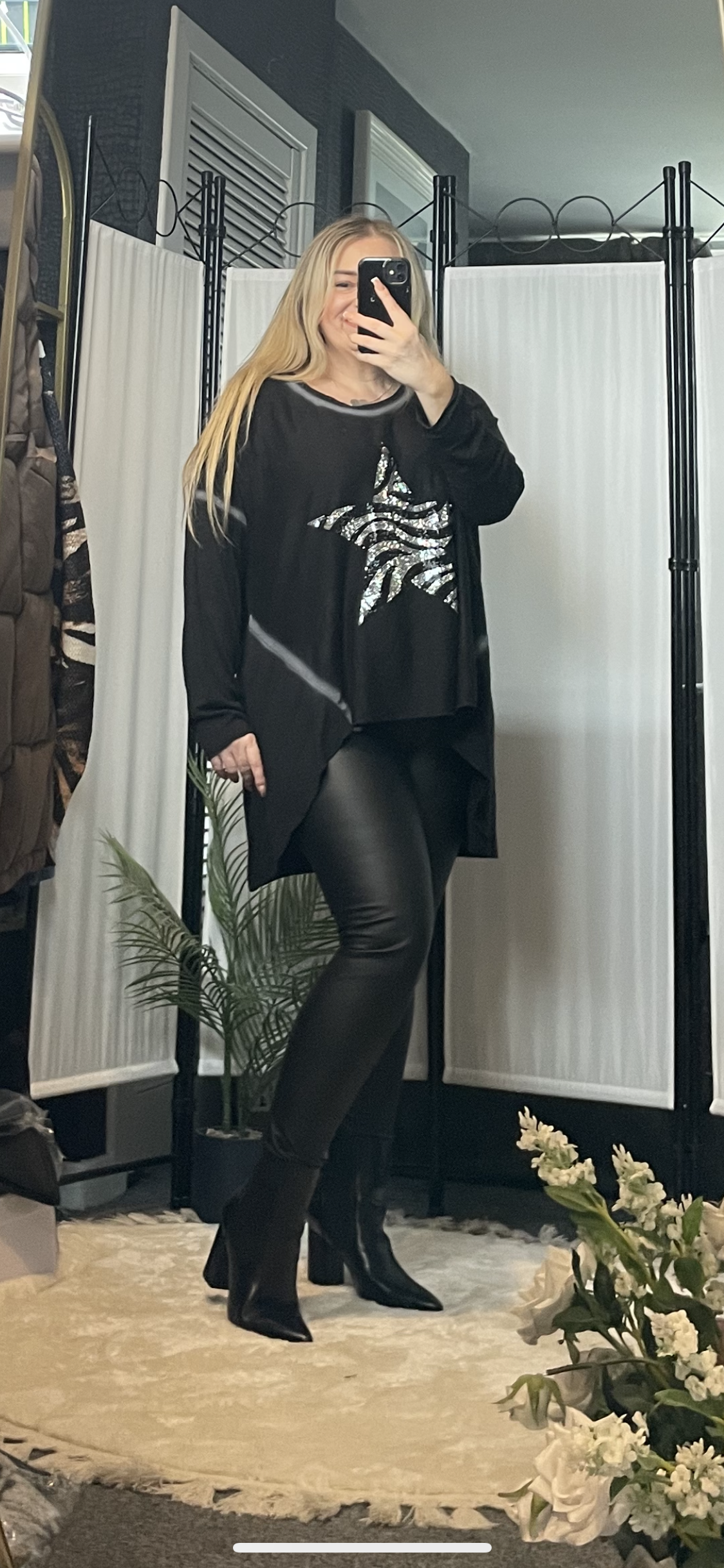 STAR TOP - BLACK