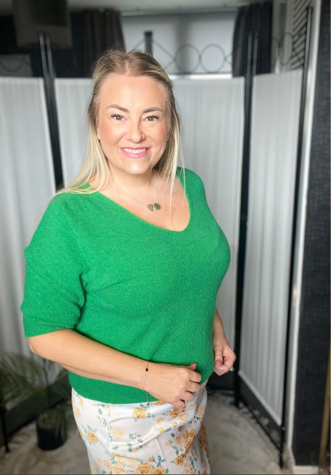 THE MAEVE SHORT SLEEVE JUMPER - GREEN