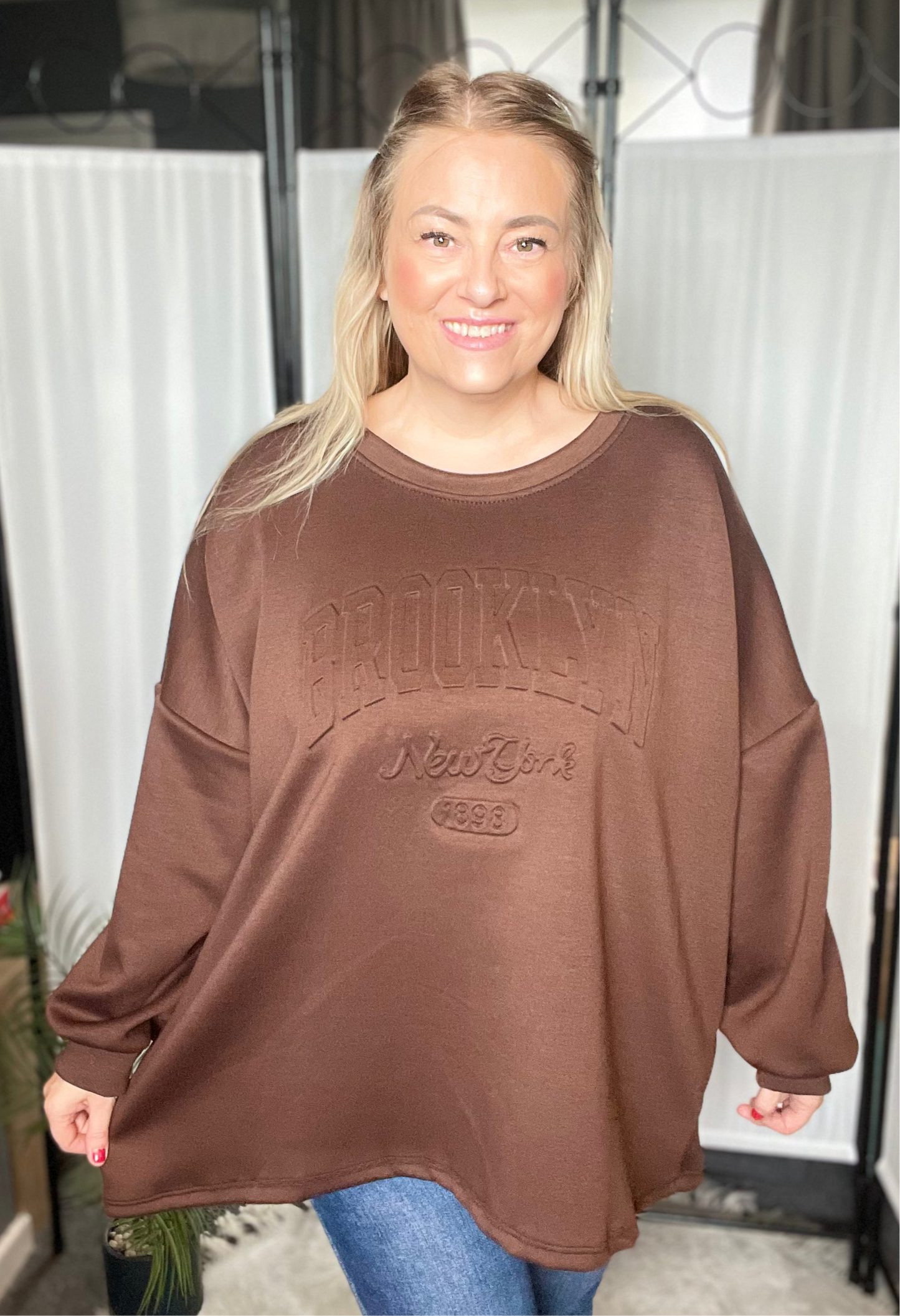 THE BROOKLYN SWEATER - CHOCOLATE BROWN (CURVE)