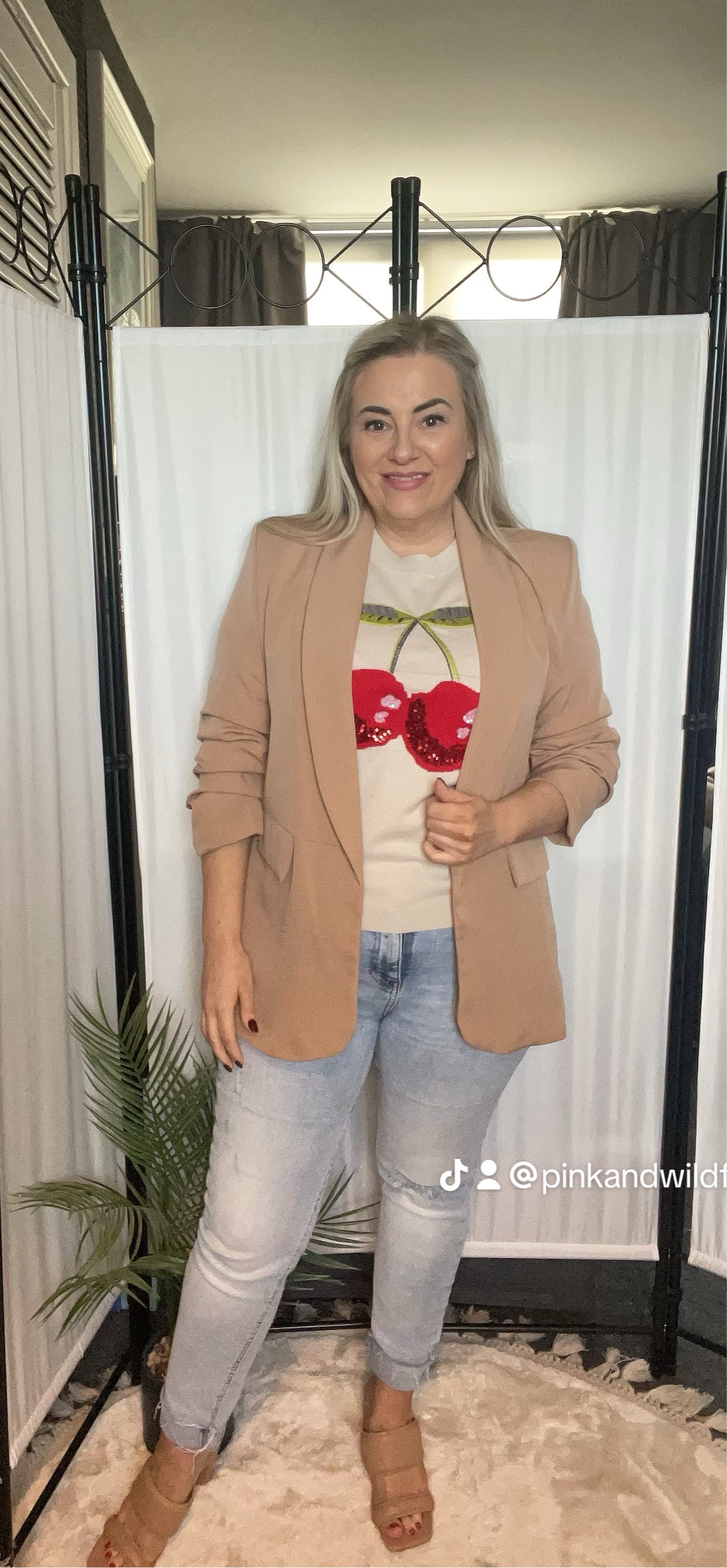 THE CHERRY FINE KNIT TOP - BEIGE