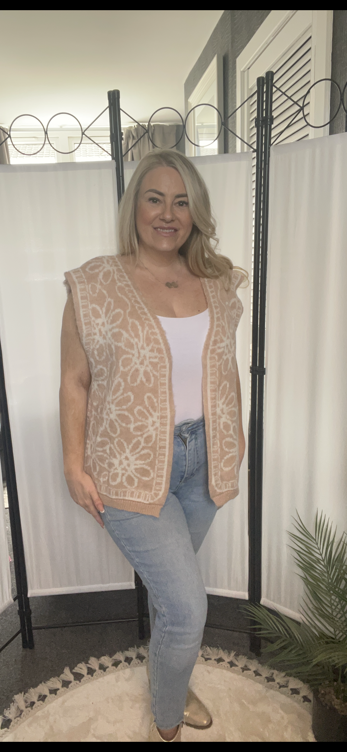 THE CASSIDY WAISTCOAT - BEIGE