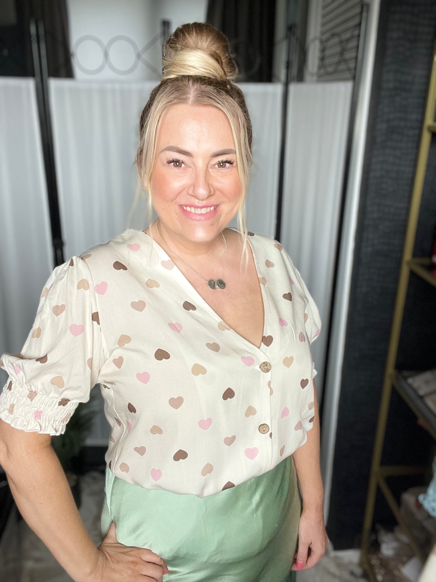 THE SCATTERED HEARTS BLOUSE - CREAM