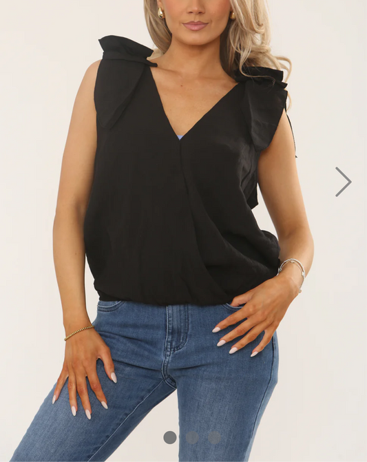 THE MIRANDA CROSSOVER TOP -BLACK
