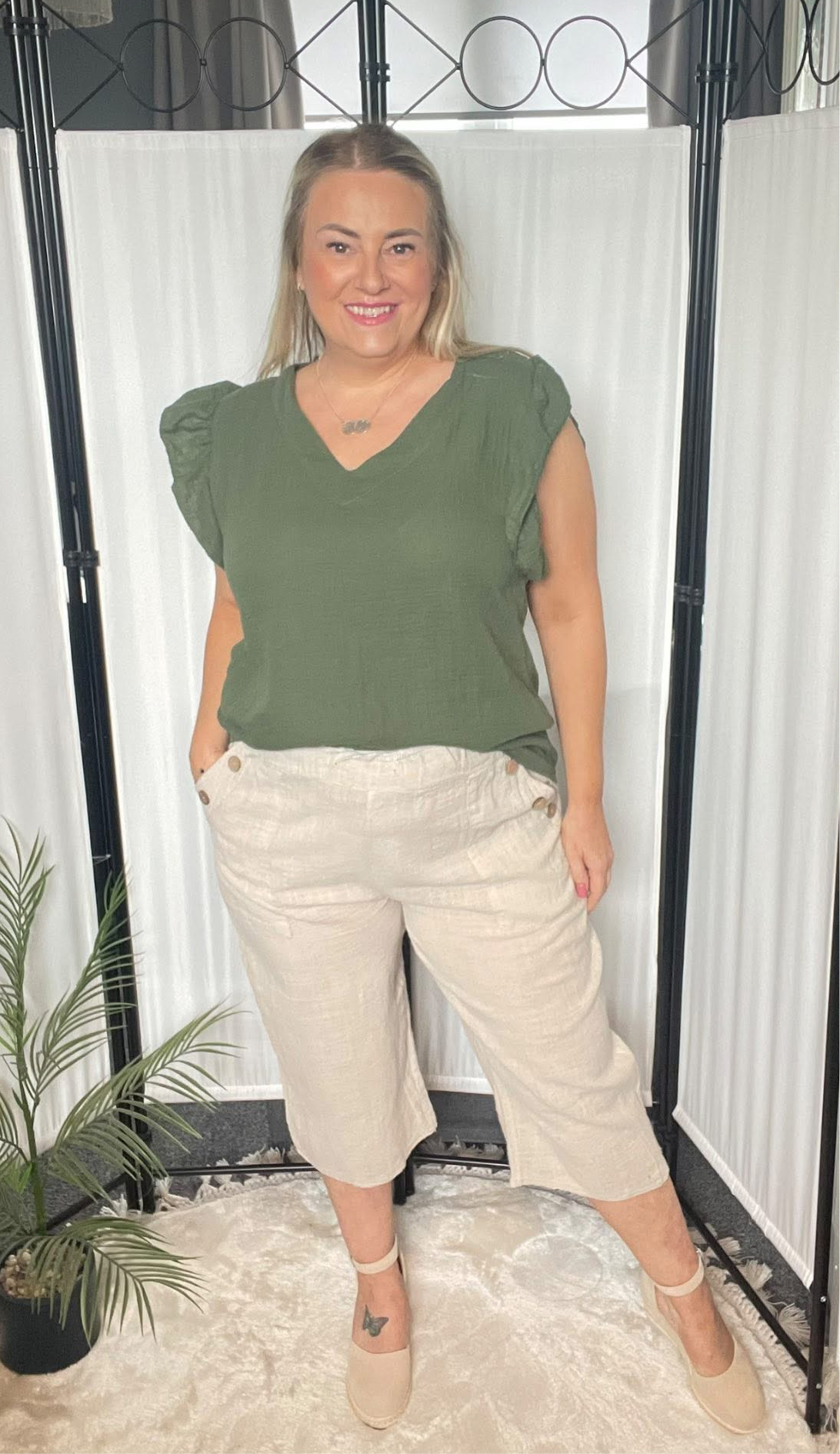 THE ARIA FRILL SLEEVE CHEESECLOTH TOP - KHAKI