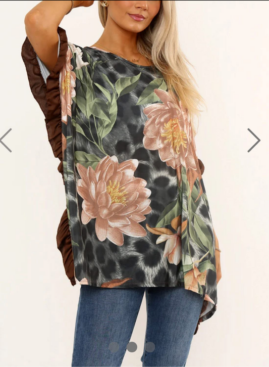 THE BRONWEN FLORAL OVERSIZED TOP (CURVE)