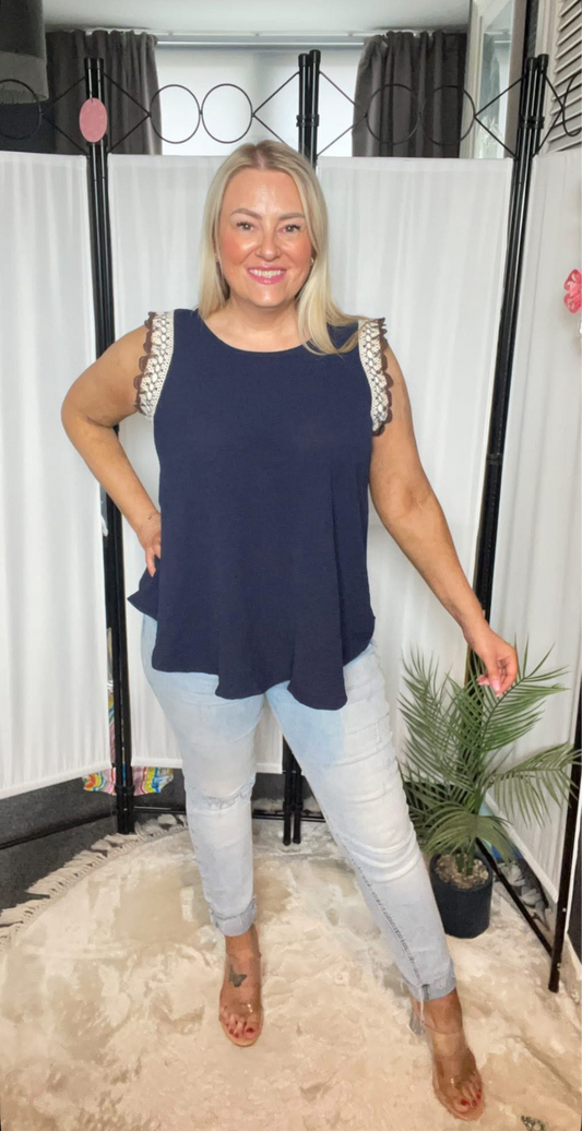 THE TIANA EMBROIDERED SHORT SLEEVE TOP - NAVY