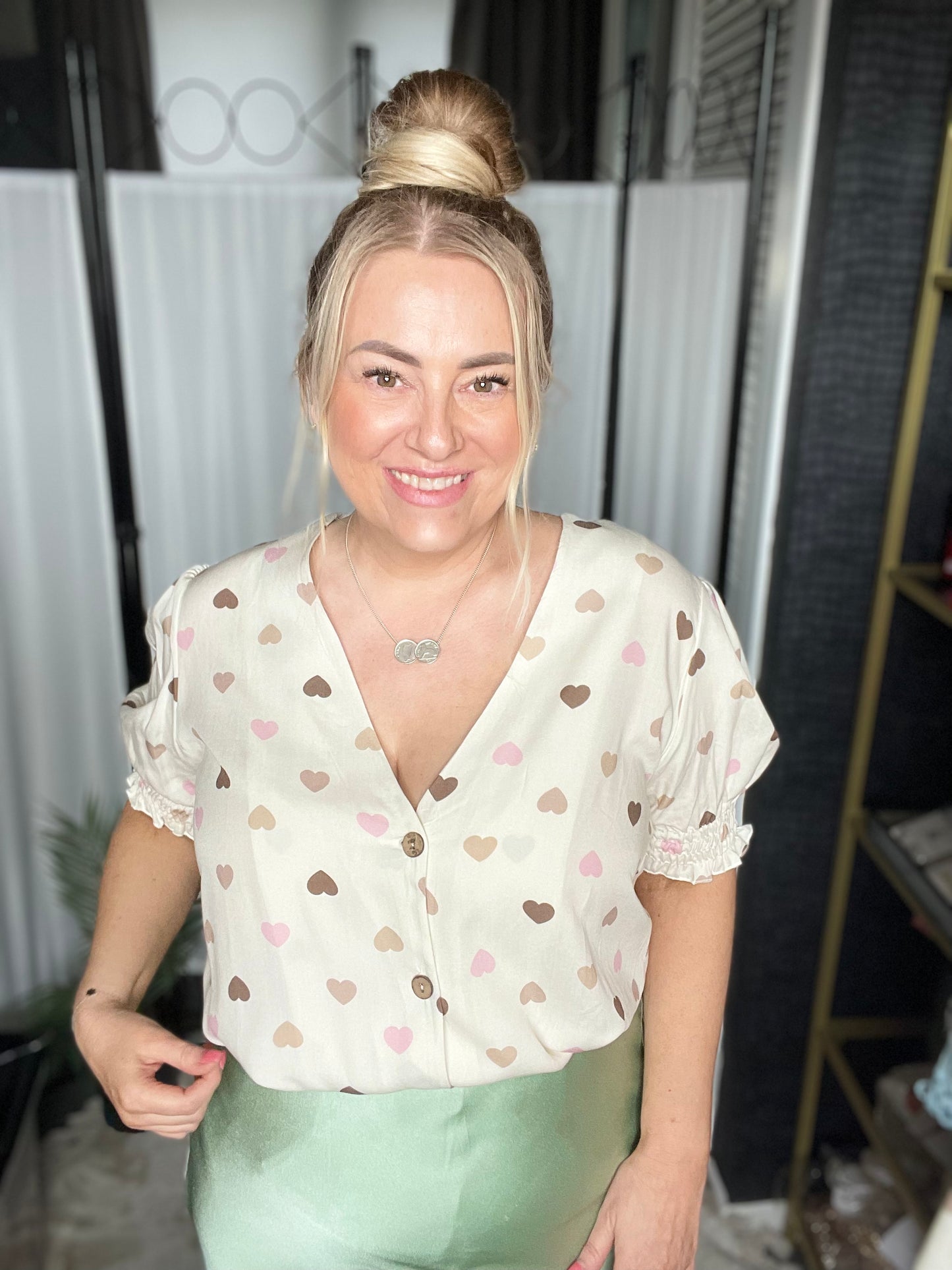 THE SCATTERED HEARTS BLOUSE - CREAM