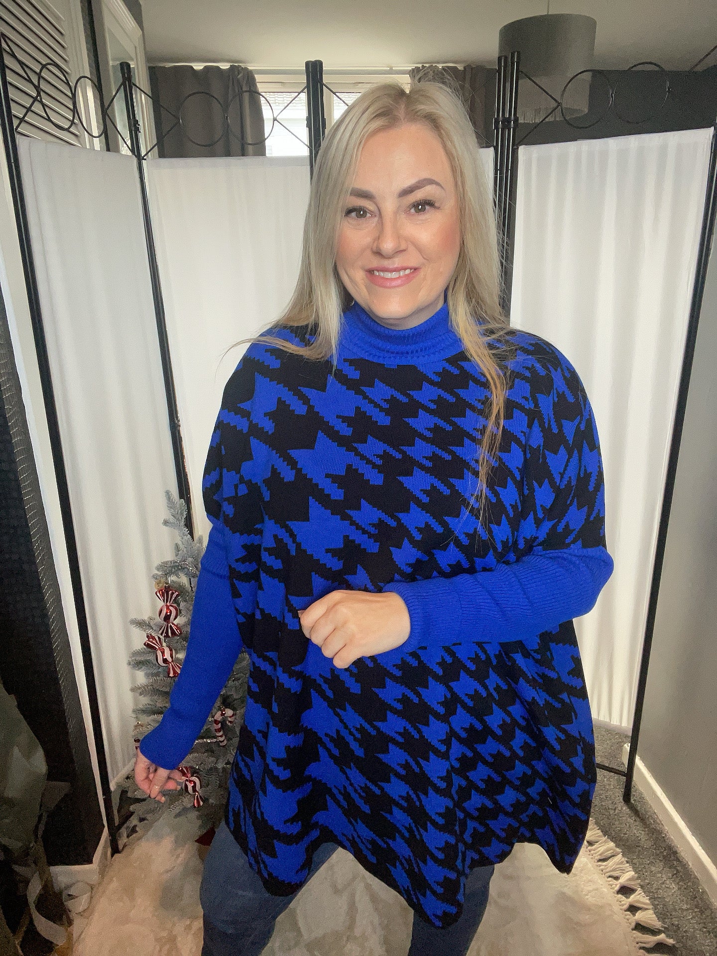 THE DOG TOOTH JUMPER - BLUE/BLACK