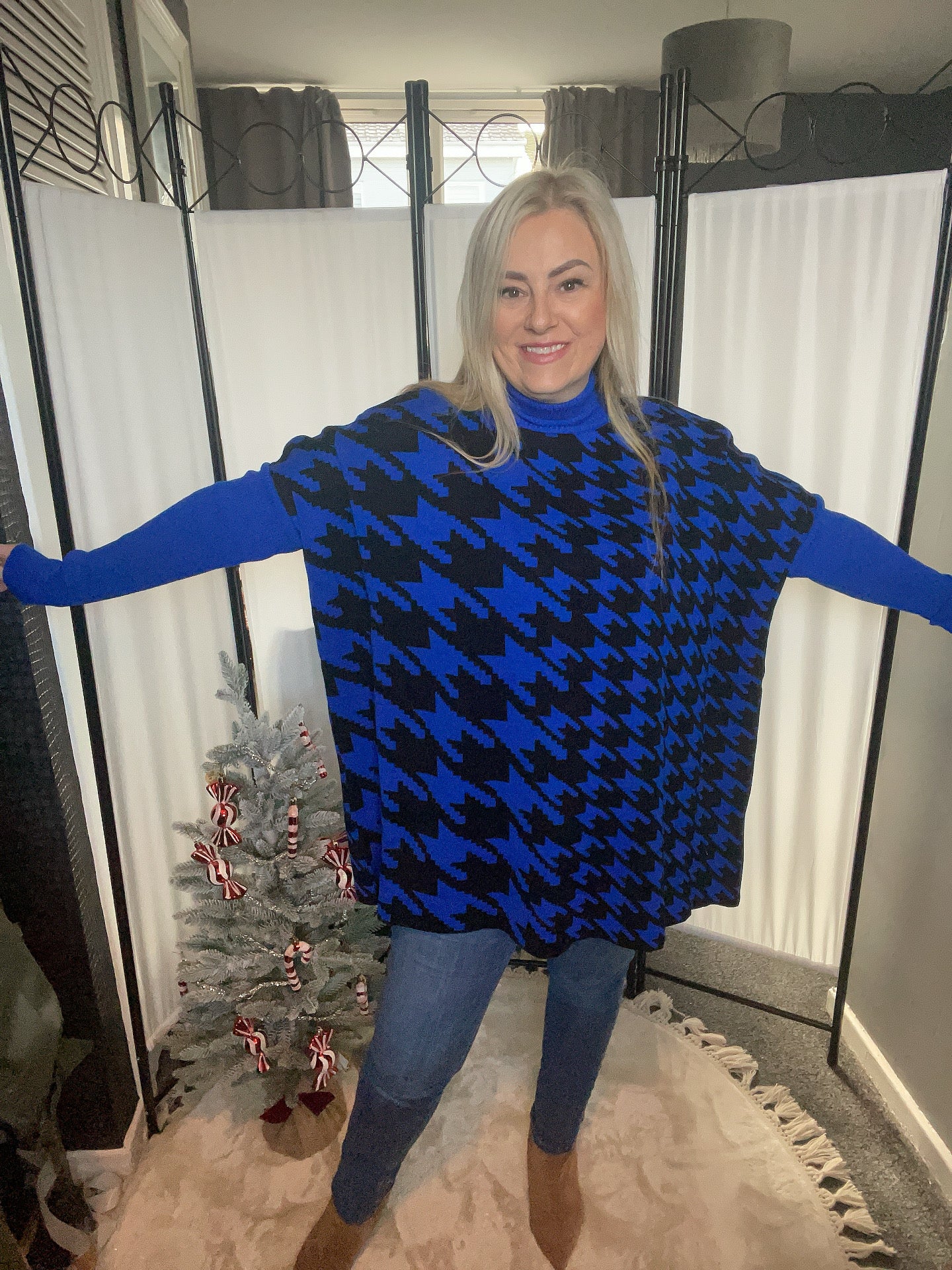 THE DOG TOOTH JUMPER - BLUE/BLACK